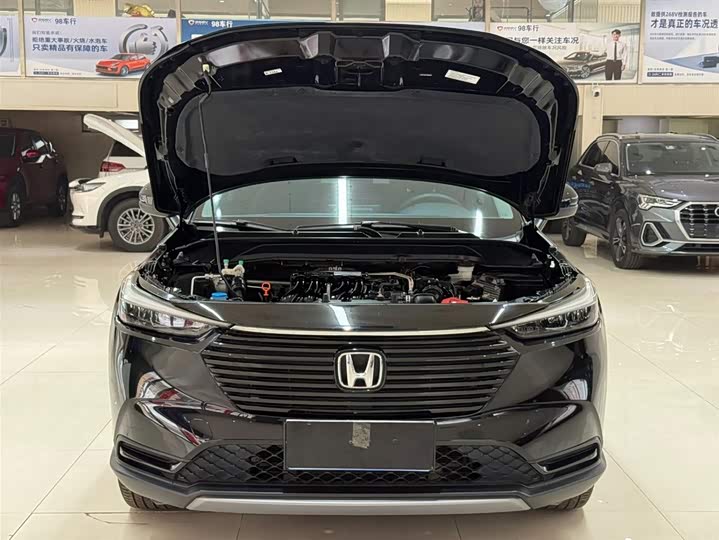 Фото 7 - Honda Vezel