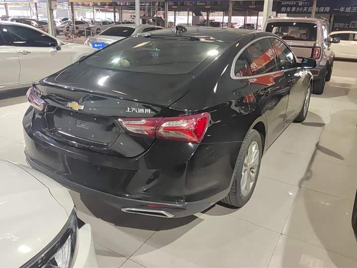 Фото 3 - Chevrolet Malibu XL