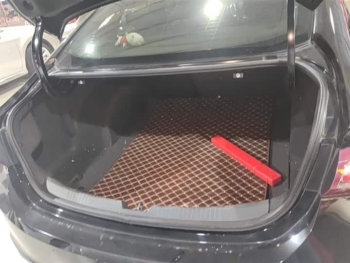 Фото 4 - Chevrolet Malibu XL