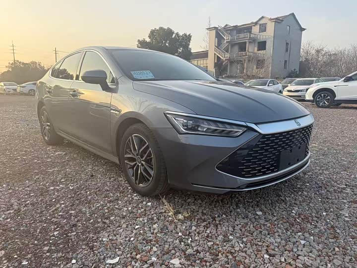 Фото 3 - BYD Qin Plus