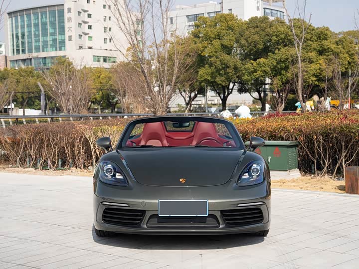 Фото 2 - Porsche 718