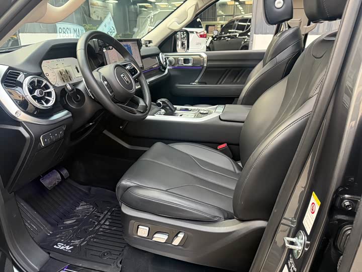 Фото 4 - Tank 400 Hybrid