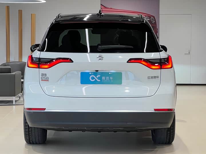 Фото 6 - Nio ES8