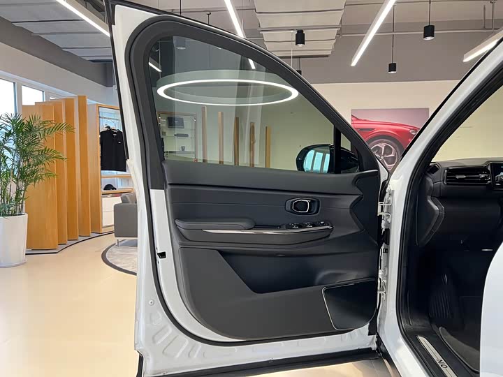 Фото 7 - Nio ES8