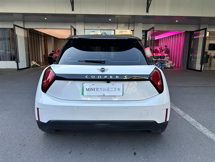 Фото 6 - Mini Cooper