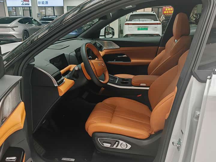 Фото 8 - XPeng G9