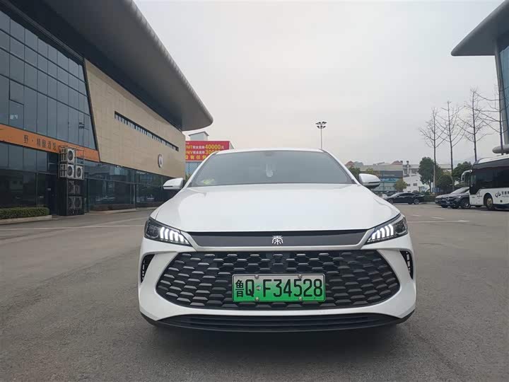 Фото 2 - BYD Qin Plus