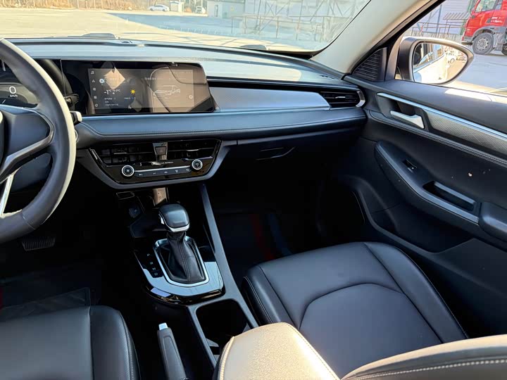 Фото 8 - Ford Escort