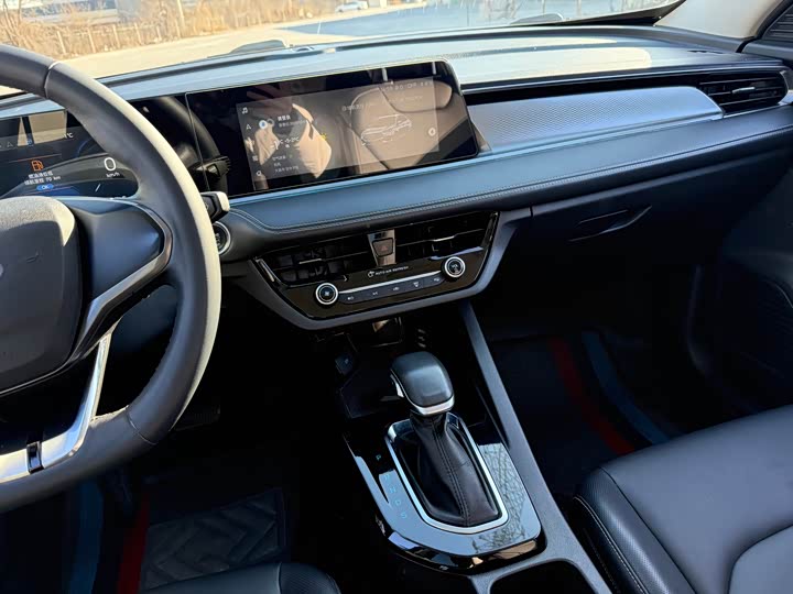 Фото 9 - Ford Escort