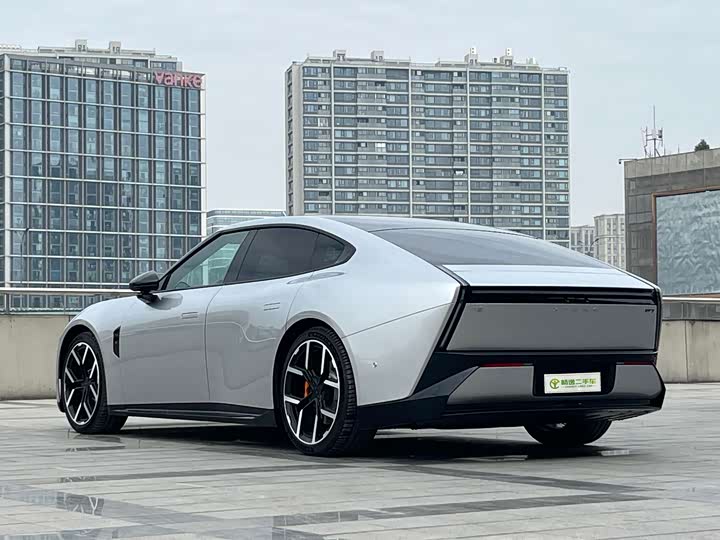 Фото 5 - XPeng P7