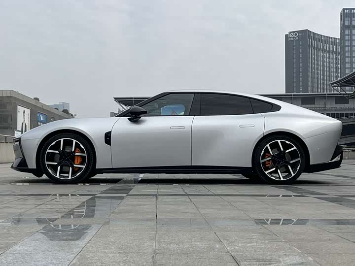 Фото 7 - XPeng P7