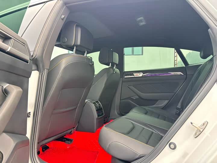 Фото 9 - Volkswagen CC