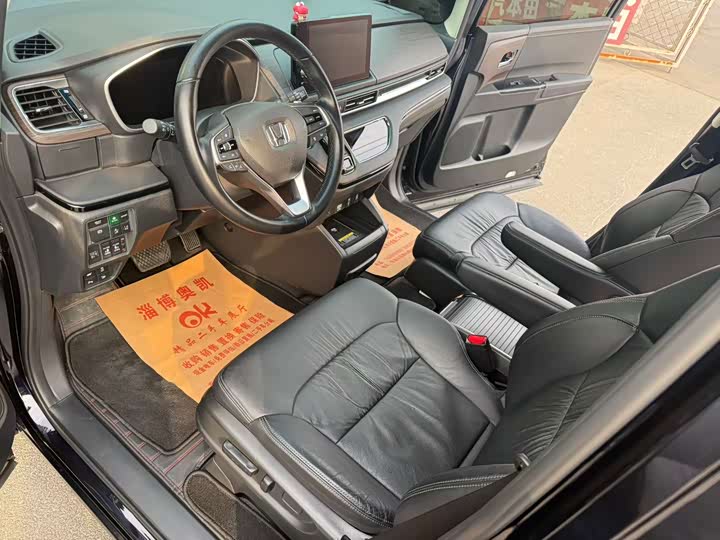 Фото 3 - Honda Odyssey