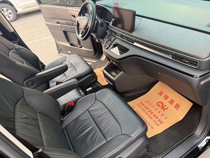 Фото 9 - Honda Odyssey