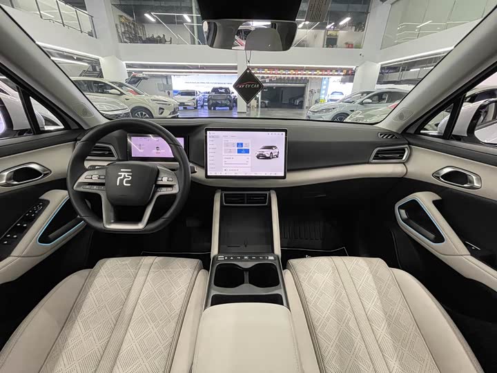 Фото 6 - BYD Yuan Up