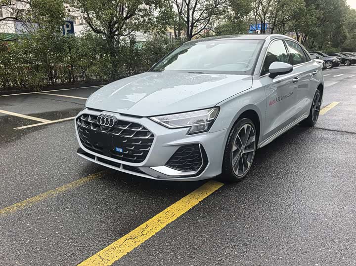 Фото 1 - Audi A3