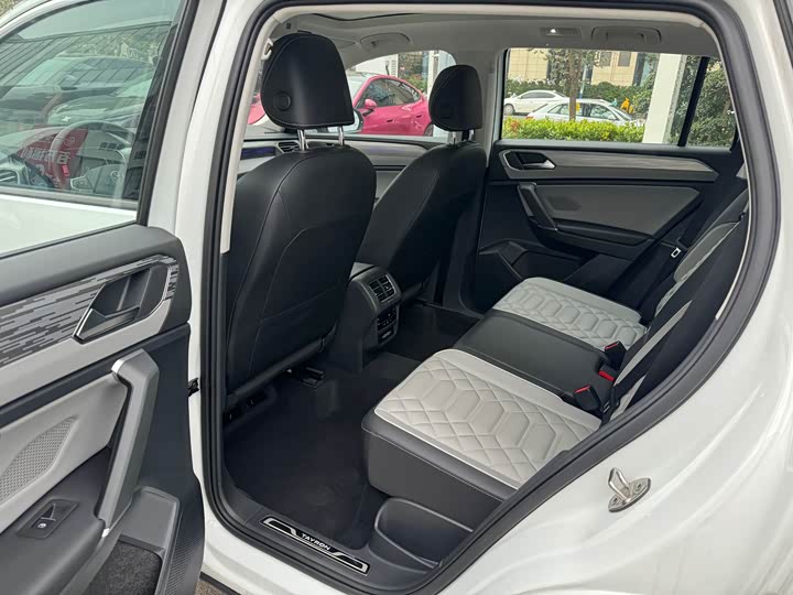 Фото 6 - Volkswagen Tayron