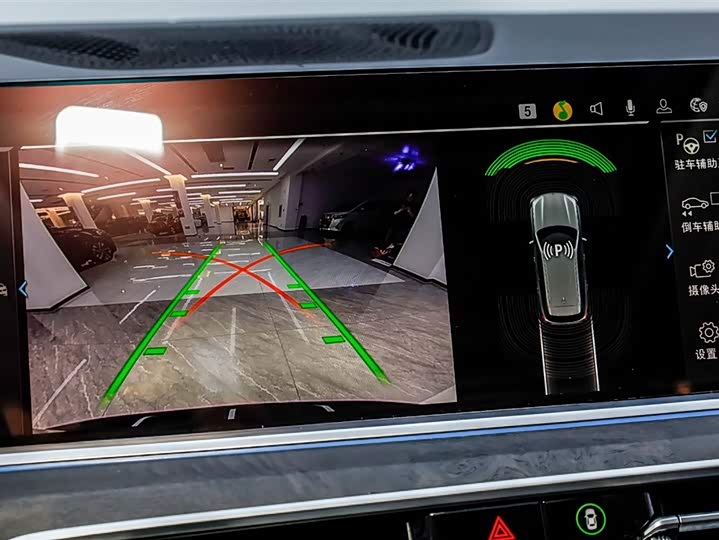 Фото 6 - BMW X5 Hybrid