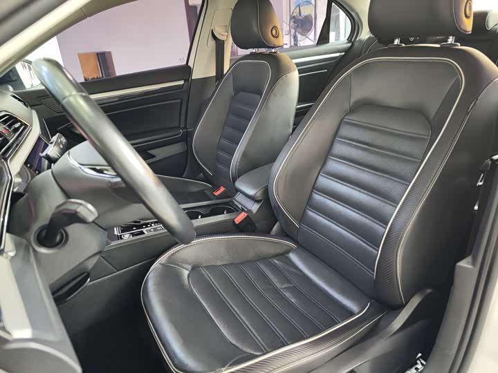 Фото 6 - Volkswagen Lamando L