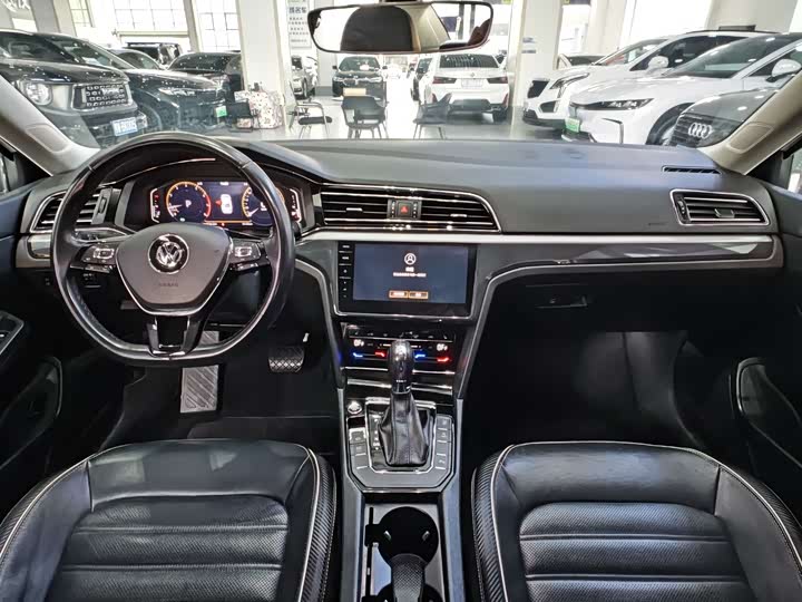 Фото 8 - Volkswagen Lamando L