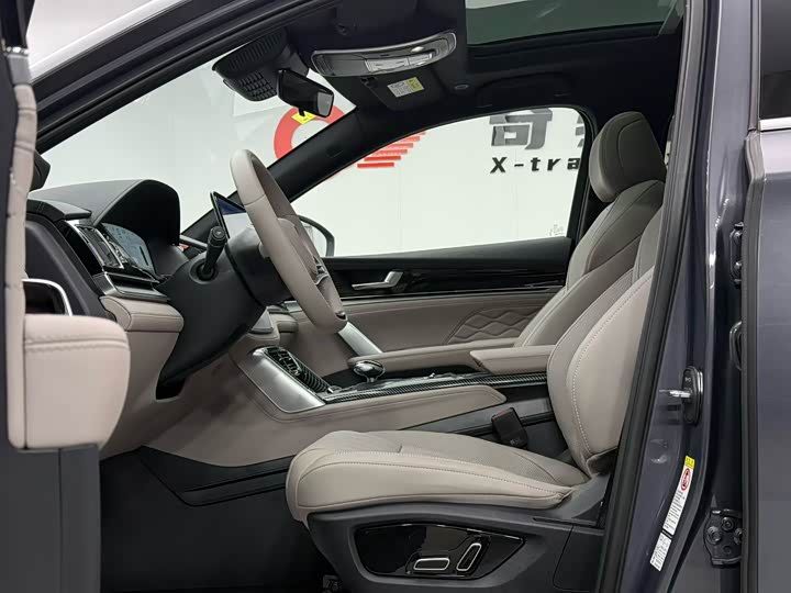 Фото 6 - BYD Tang Hybrid/EV