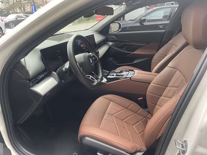 Фото 4 - BMW 5 Series