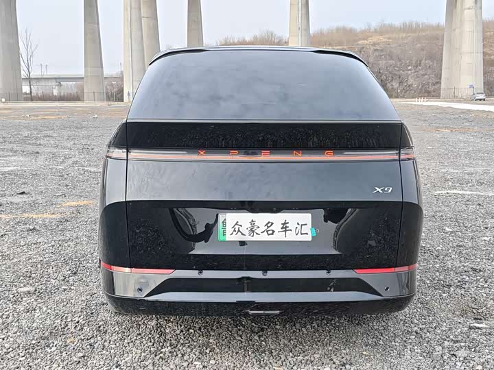 Фото 4 - XPeng X9
