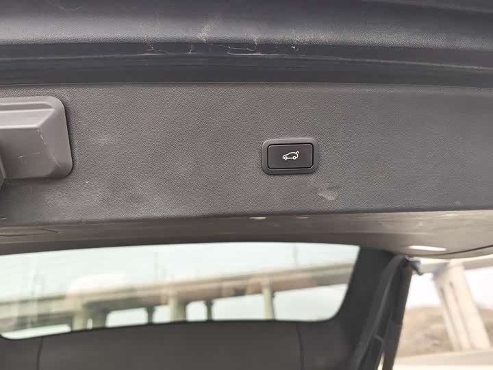 Фото 9 - XPeng X9