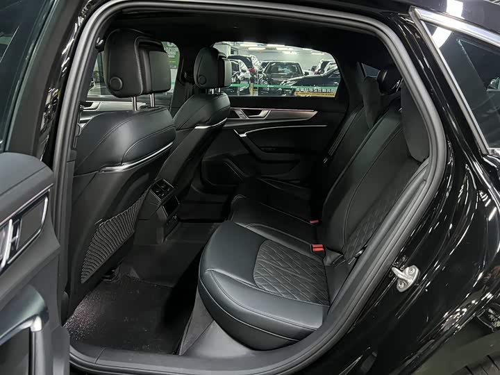 Фото 7 - Audi A6L