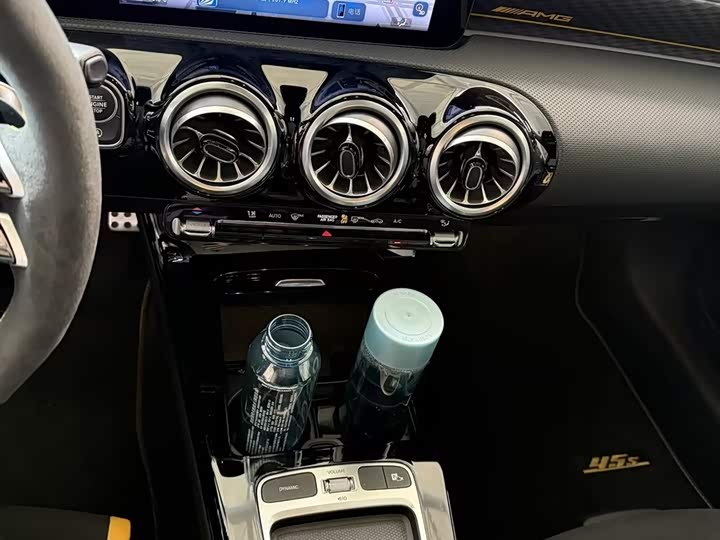 Фото 3 - Mercedes-Benz A-Class AMG