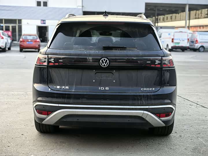 Фото 5 - Volkswagen ID.6 Crozz