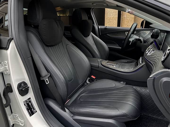 Photo 9 - Mercedes-Benz CLS-Class