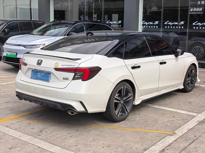 Фото 5 - Honda Integra