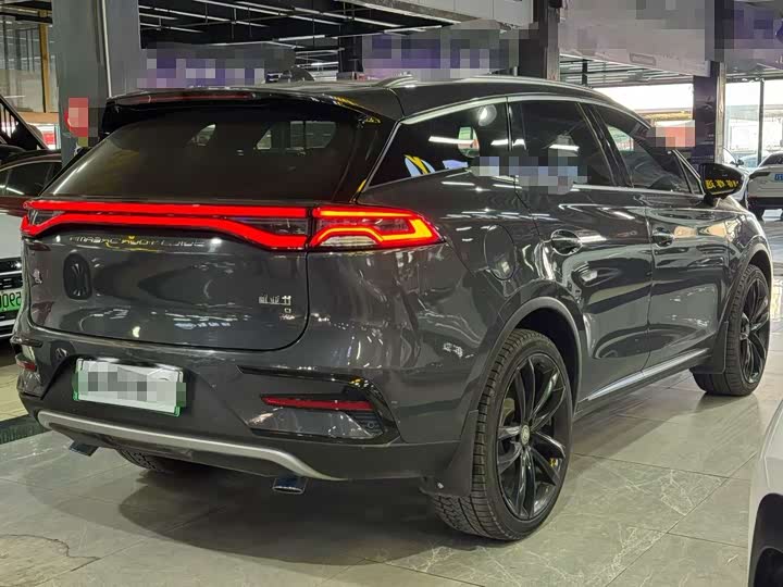 Фото 6 - BYD Tang Hybrid/EV