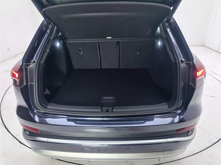 Фото 6 - Audi Q4 e-tron