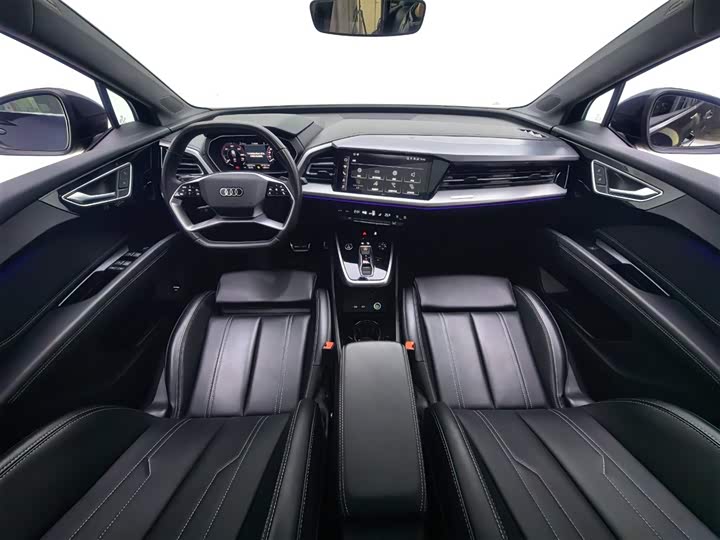 Фото 7 - Audi Q4 e-tron