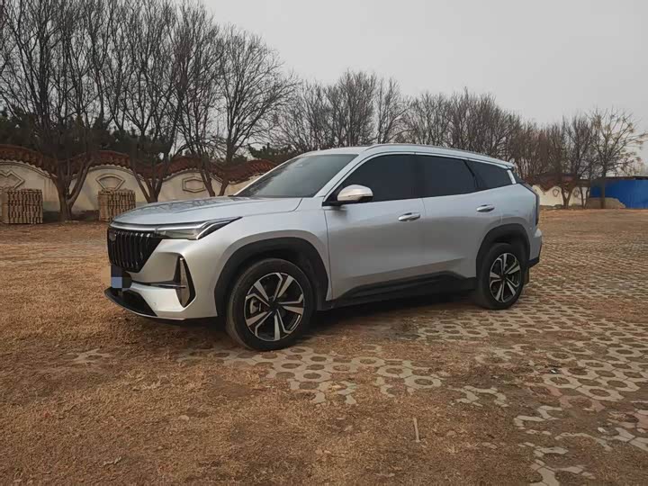 Фото 1 - Geely Atlas L