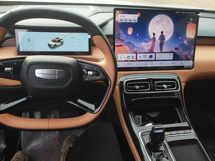 Фото 7 - Geely Atlas L