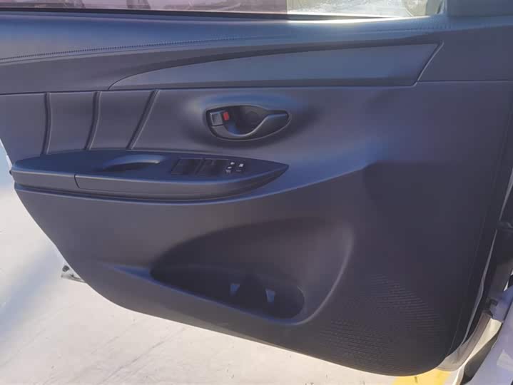 Фото 7 - Toyota Vios