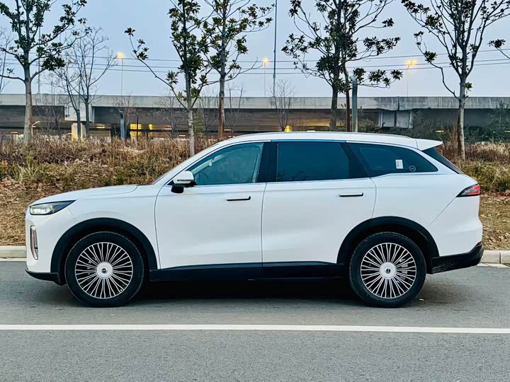 Фото 3 - Chery Tiggo 8L