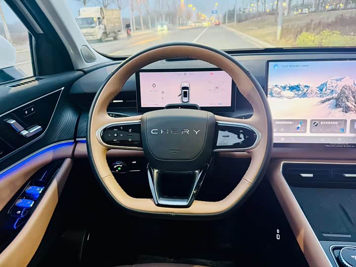 Фото 7 - Chery Tiggo 8L