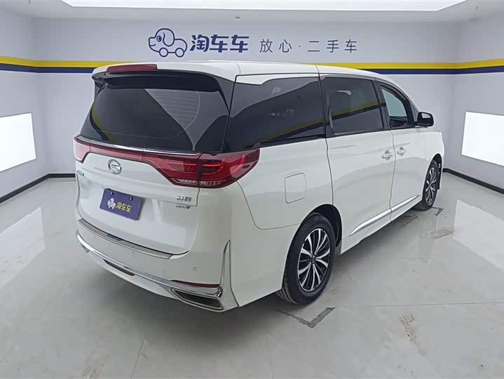 Фото 3 - GAC Trumpchi M8