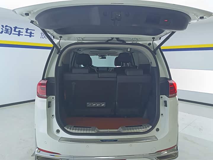 Фото 4 - GAC Trumpchi M8