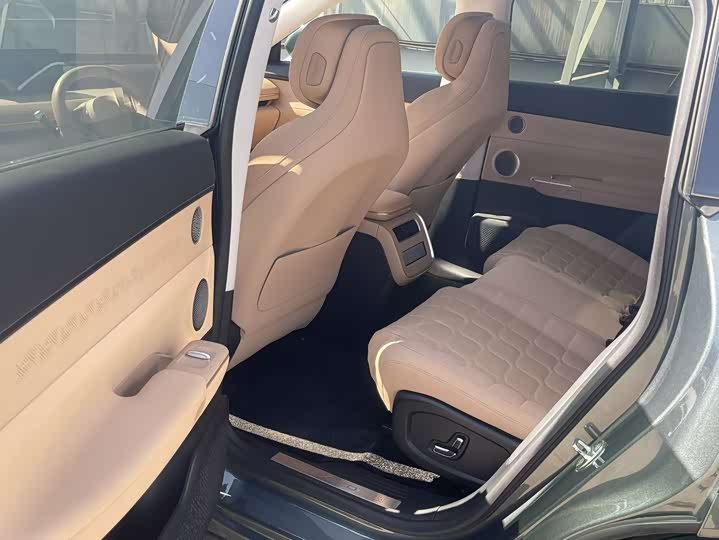 Фото 3 - Exeed Sterra ET