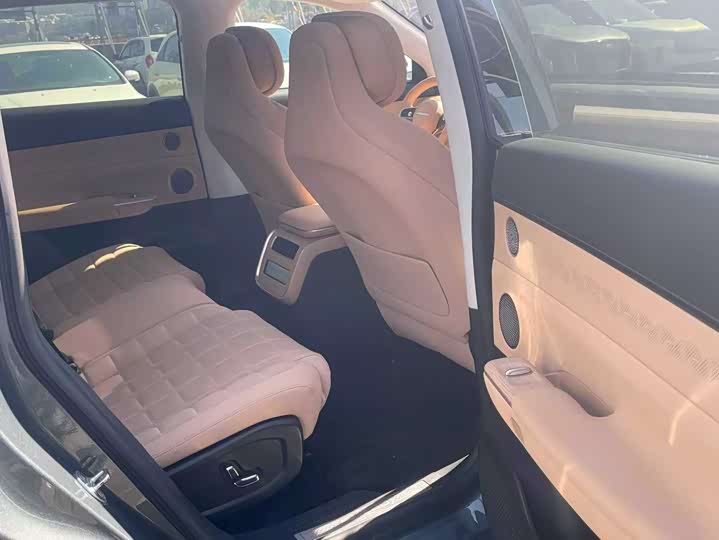 Фото 7 - Exeed Sterra ET