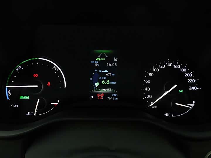 Фото 9 - Toyota Sienna