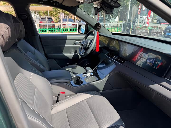 Фото 5 - LiXiang One