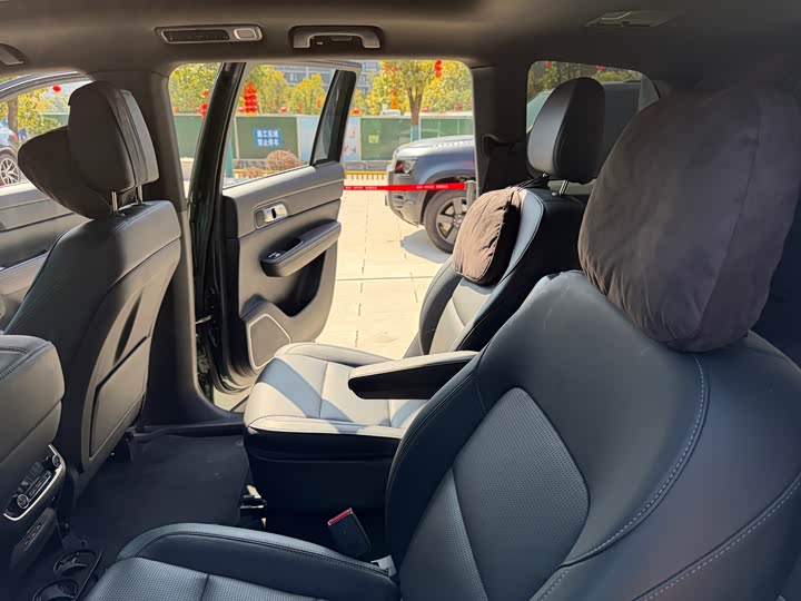 Фото 7 - LiXiang One