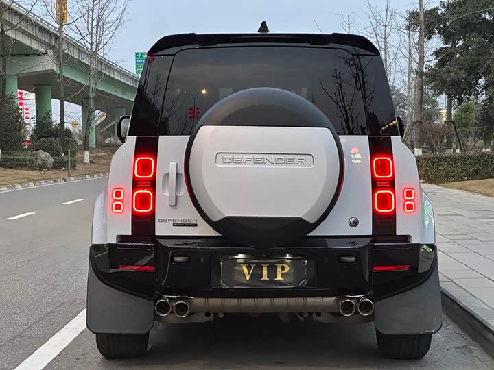 Фото 5 - Land Rover Defender