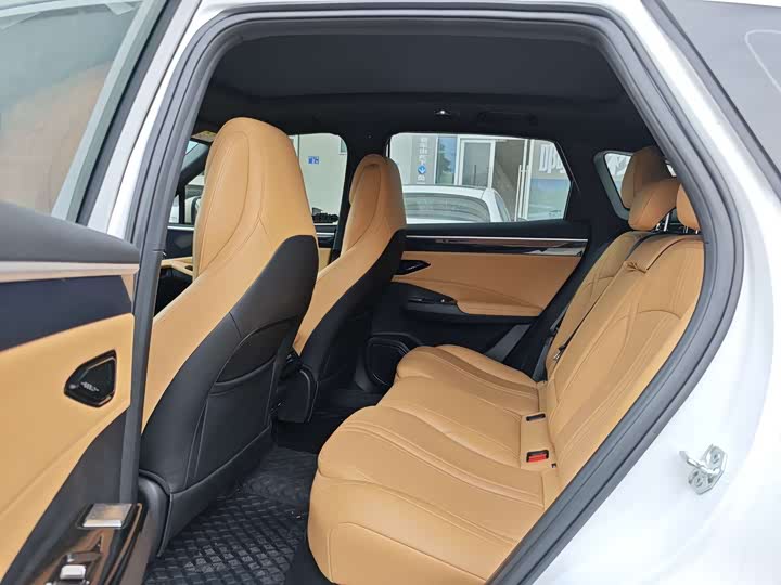 Фото 5 - Geely Galaxy L7